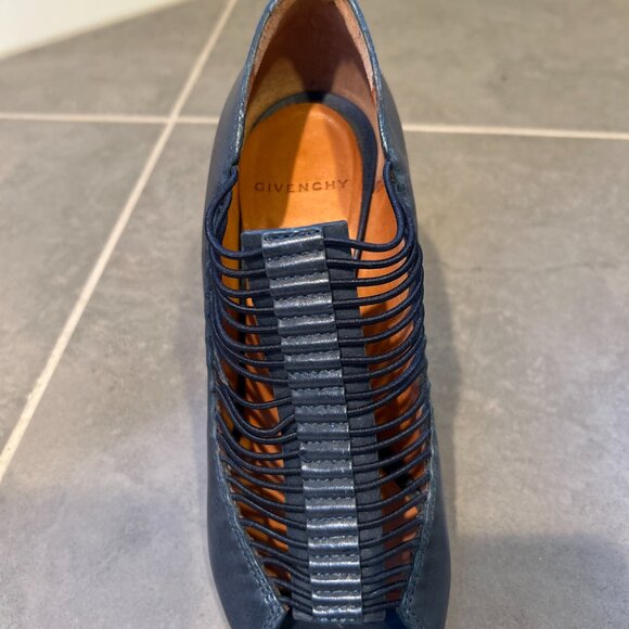 Givenchy Navy Leather Strappy Peep Toe Booties Size EU 38.5 - Picture 6 of 7